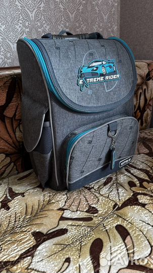 Рюкзак с ортопедической спинкой