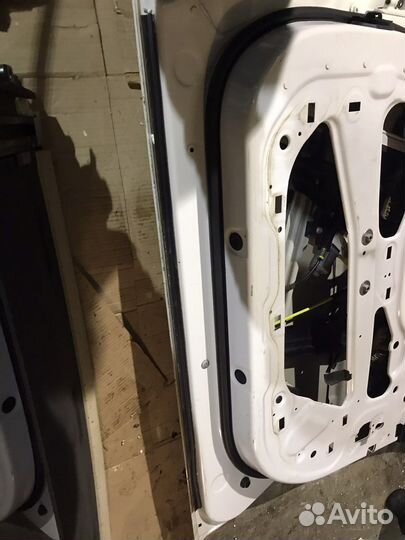 Дверь правая передняя BMW 7 F01 F02 2008-2015