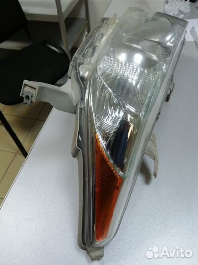 Фара левая Toyota Highlander