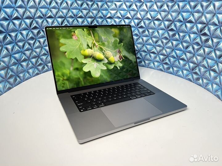 MacBook Pro 16 2023 M2 Pro 512Gb Новый, 23 цикла