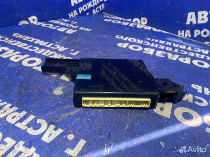 Блок управления климат-контролем Toyota Camry 40