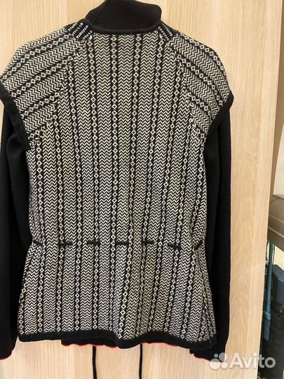 Жилетка женская / размер XS / шерсть