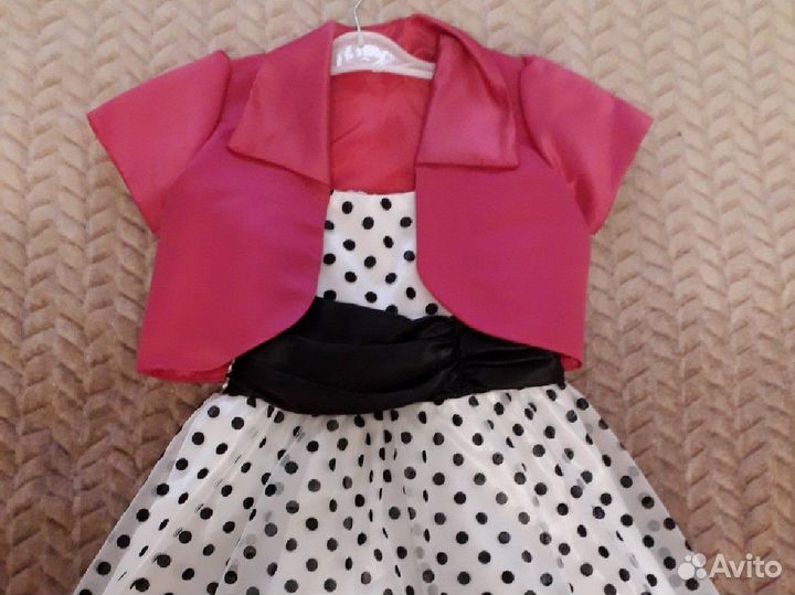 Платье нарядное на девочку