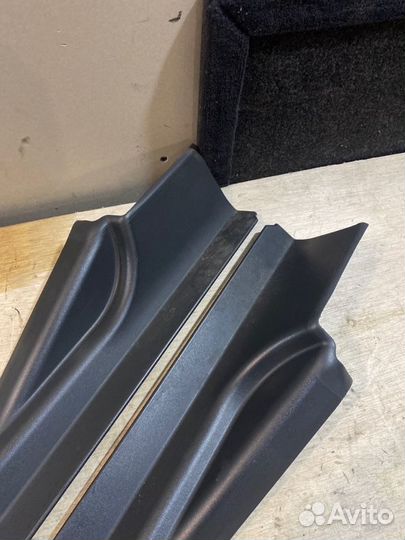 Накладка на порог салона Mercedes-Benz C-Class