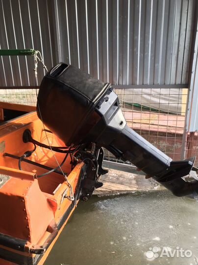 Лодка с мотором