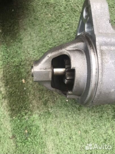 Стартер Toyota Hiace TRH214 2trfe 2009