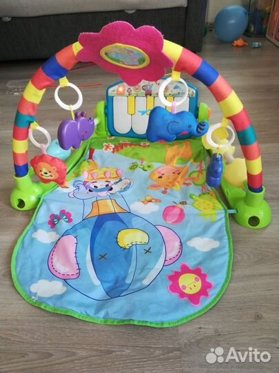 Развивающий коврик с пианино