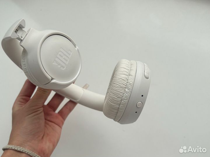 Наушники JBL tune 520BT