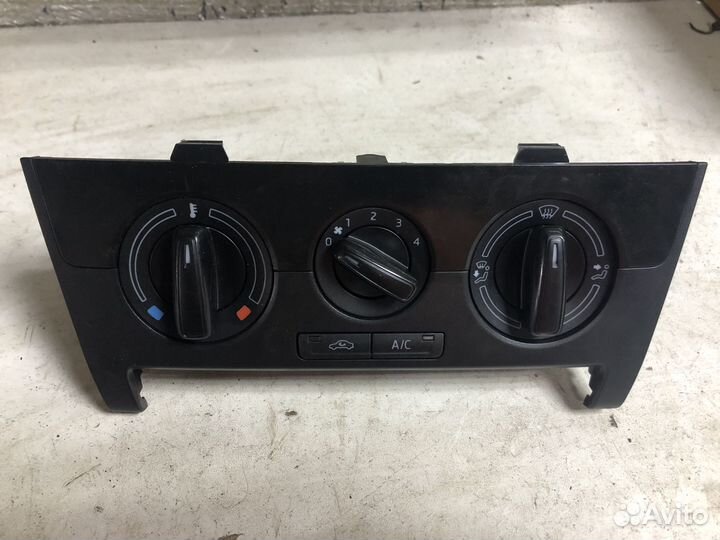 Блок управления печкой Volkswagen Polo 6