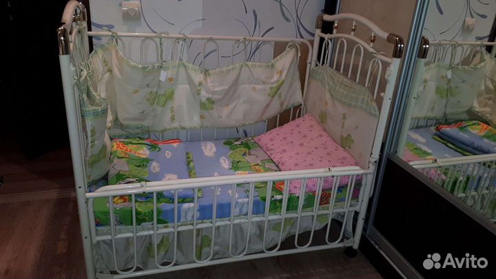 Детская кроватка