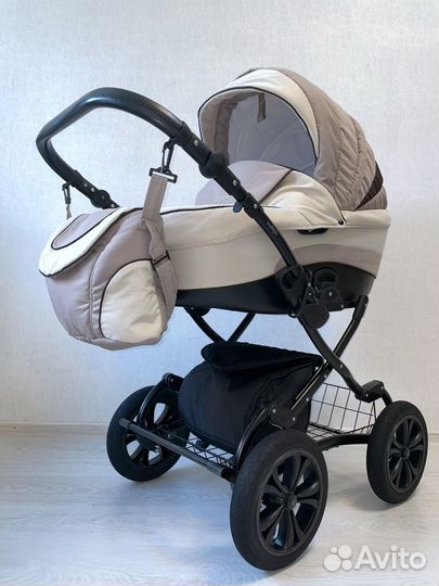 Коляска Indigo Classic 3 в 1 в отличном состоянии