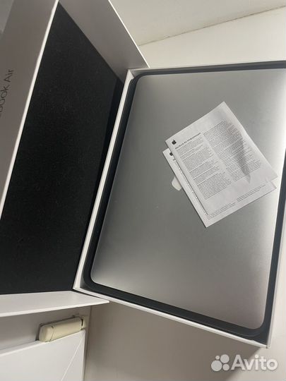 Apple MacBook Air 13 2017 mid