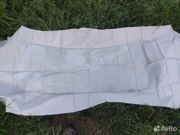 Заднее стекло