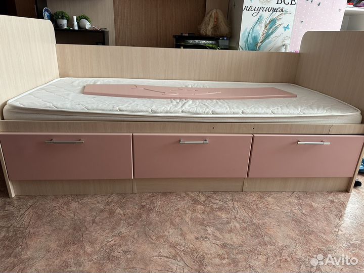 Кровать Дельфин б/у