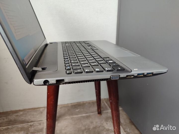 Ноутбук Samsung A6/SSD120Gb/2видеокарты/DDR3-6Gb