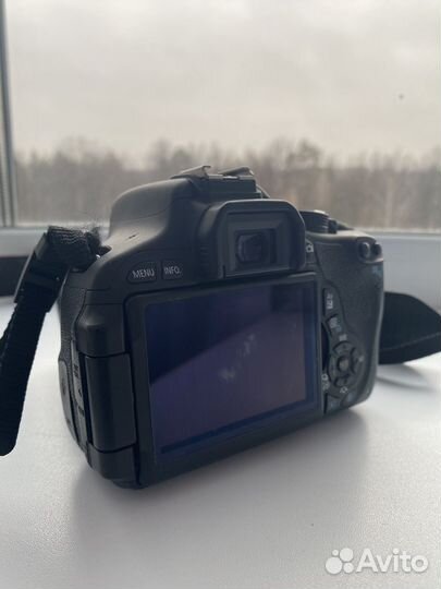 Зеркальный фотоаппарат canon eos 600d kit EF-S 18