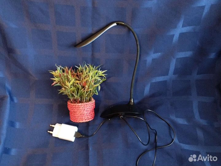 Светильник + цветок настольные