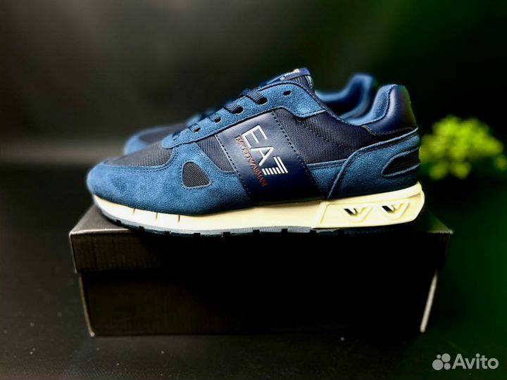 Кроссовки Armani стильные