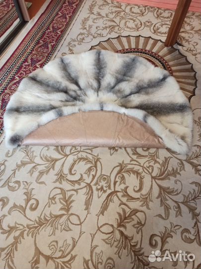 Ковер из меха песца