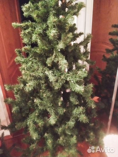 Елка искуственная