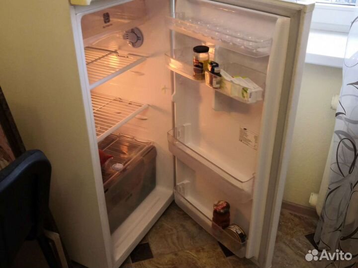 Холодильник Samsung NoFrost двухкамерный