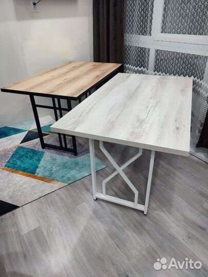 Кухонный стол