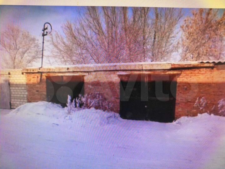 Гараж, > 30 м²