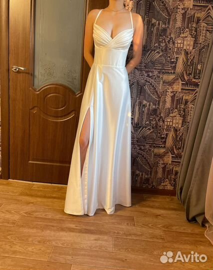 Платье женское 42 44