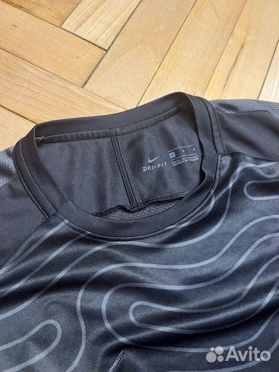 Футболка Nike dri fit