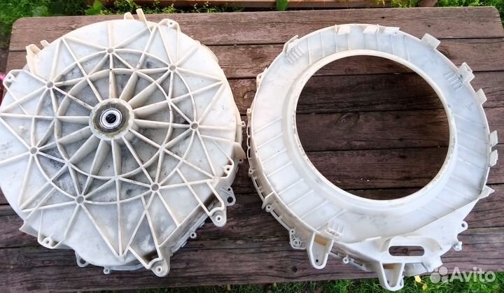 Полубаки передний задний стиральной машины Bosch