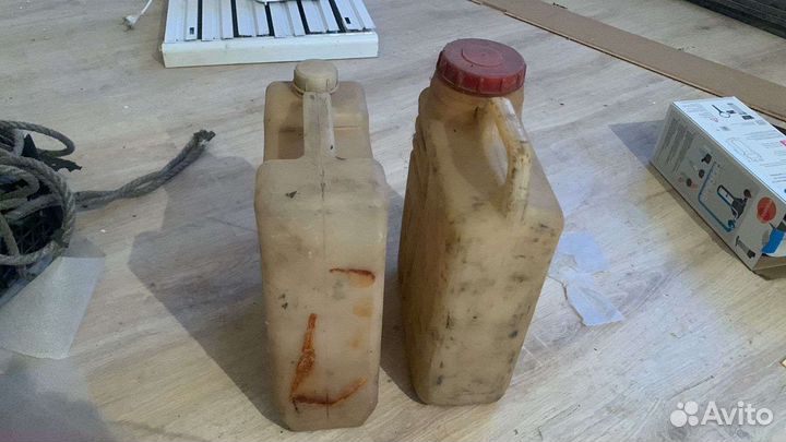 Канистра 8л и 10 л бу