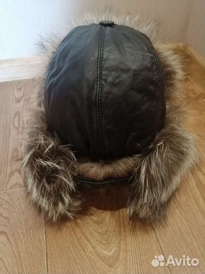 Шапка ушанка кожаная с песцом