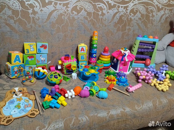 Развивающие игрушки для малышей