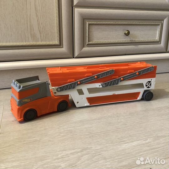 Автовоз Hot Wheels