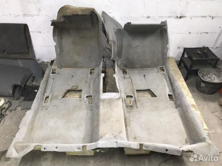 Обшивка пола Mercedes-Benz S-Class W220 3.2 2001