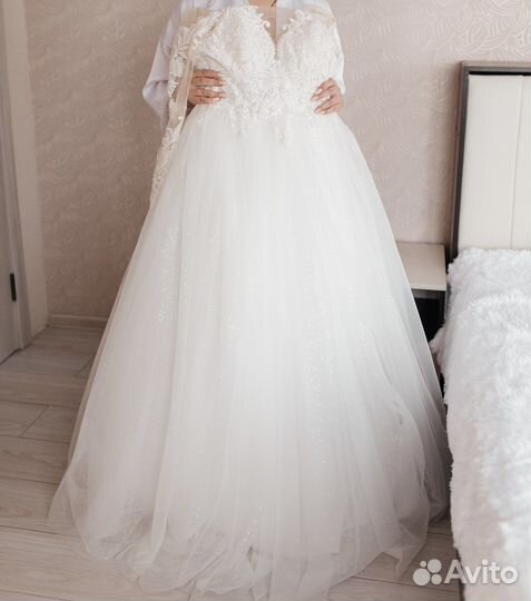 Свадебное платье