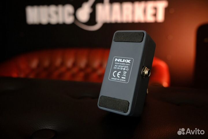 Педаль эффекта Looper