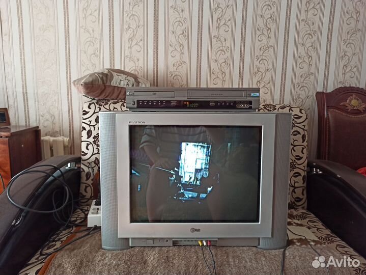 DVD/VHS плеер lg DC476D