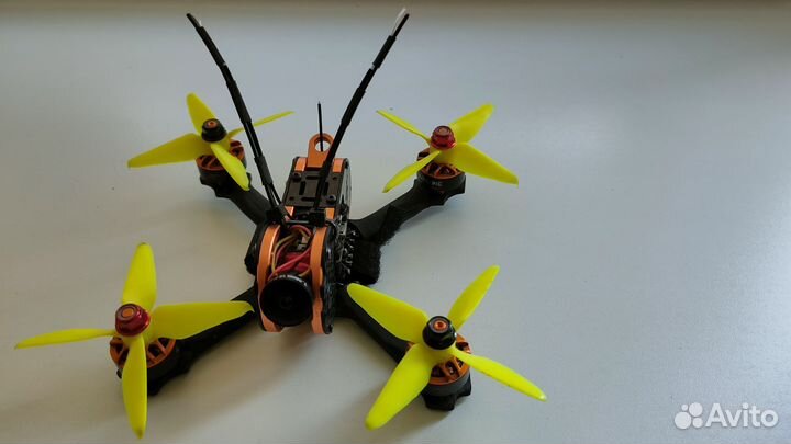 Квадрокоптер Eachine Tyro 79
