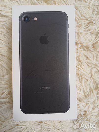 Оригинальные коробки от iPhone 5s, iPhone 7