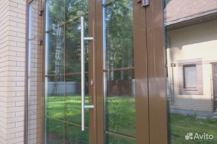 Алюминиевая входная дверь