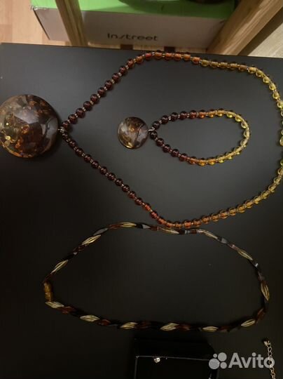 Бусы и колье