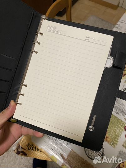 Ежедневник с беспроводной зарядкой