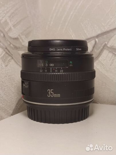 Объектив Canon EF 35mm f/2.0