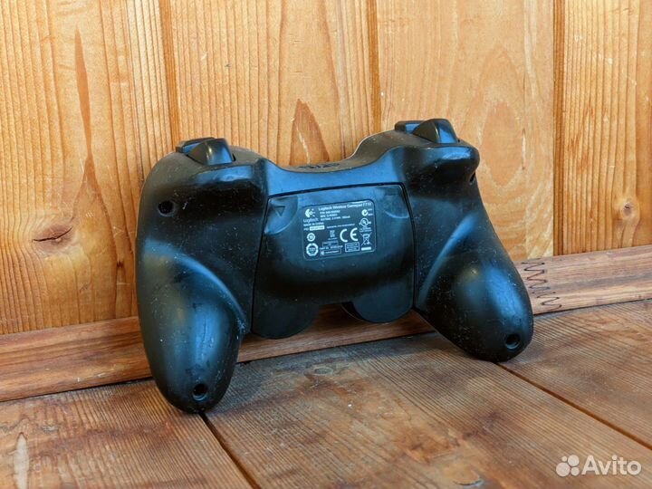 Геймпад Logitech f710