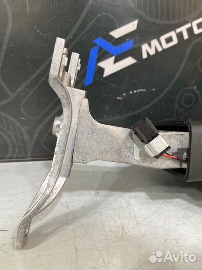 Подлокотник Audi A4 B6 ASN 2004