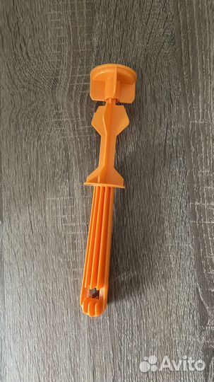 Ручка/держатель для ролика для очистки одежды