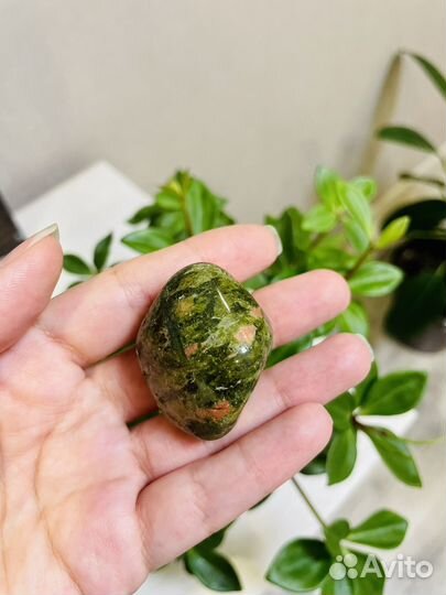 Натуральные камни и минералы