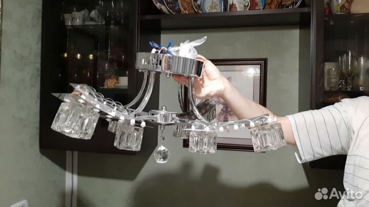 Люстра галогенная