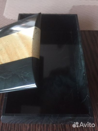 Шкатулка из натурального камня